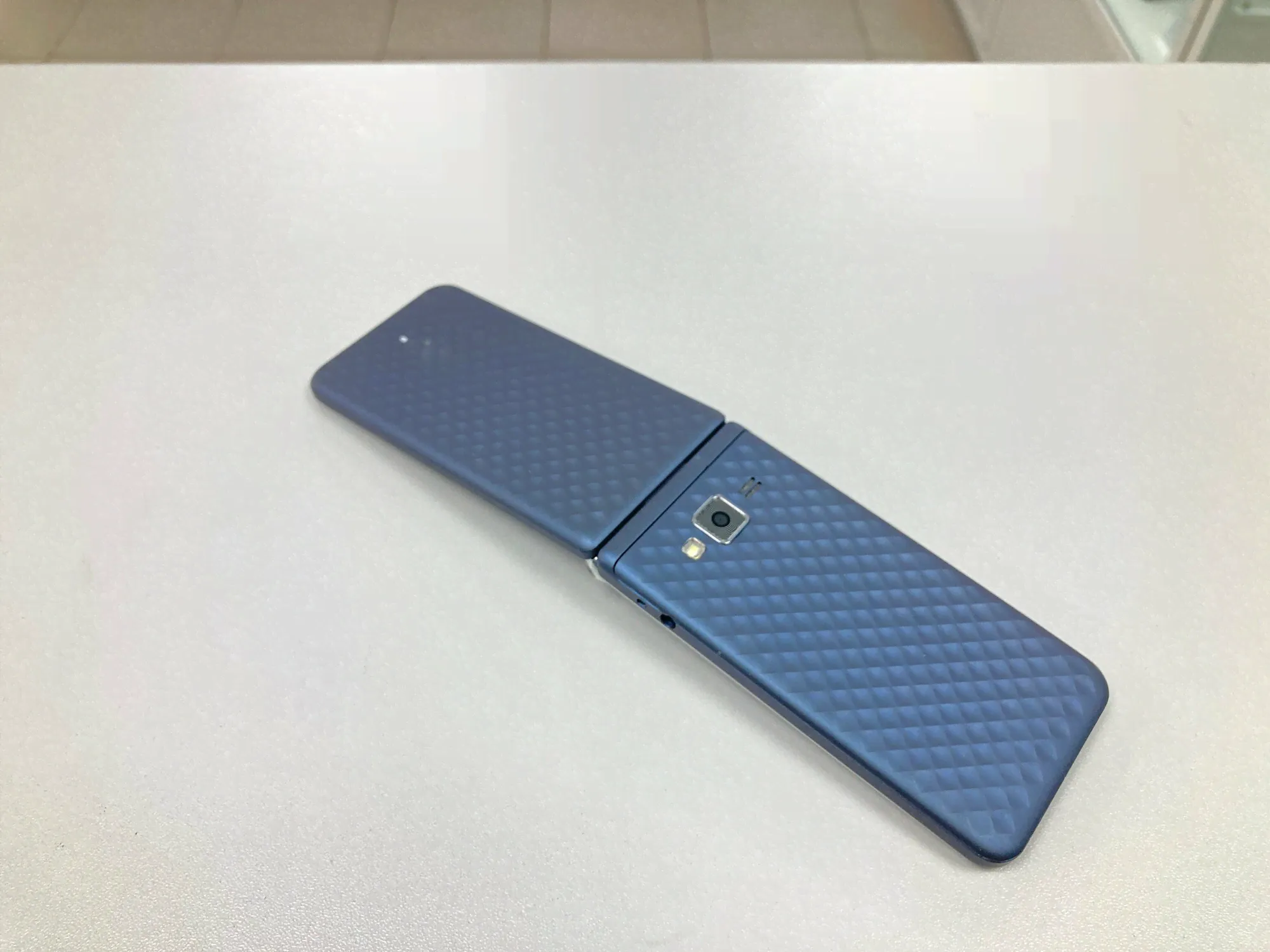 BQ Мобильный телефон BQ 2445 Dream Dark Blue . мобильный телефон bq-4